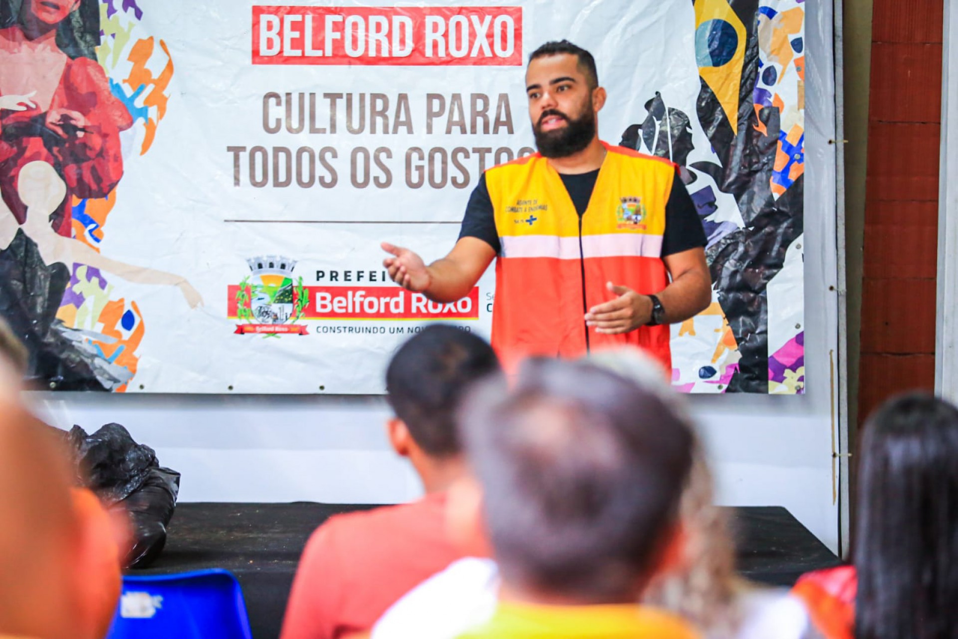 O subsecretário de Saúde, Brayan Lima, destacou a importância da entrega de novos uniformes aos agentes - Rafael Barreto / PMBR