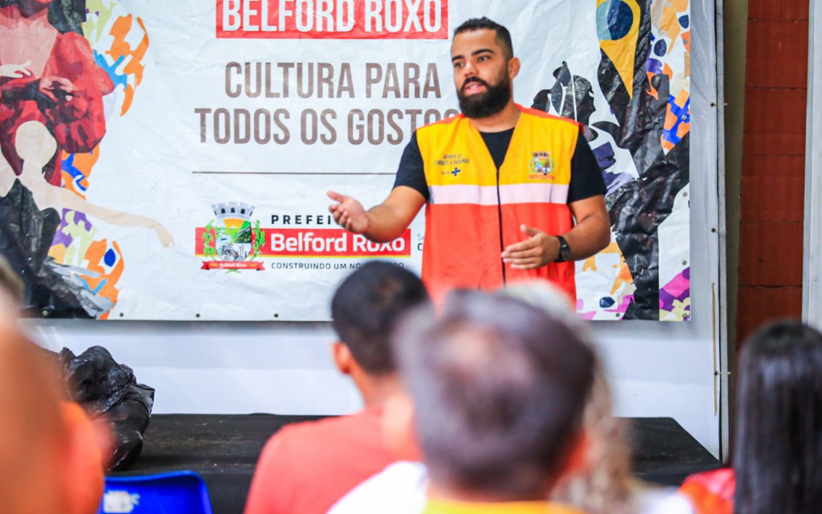 O subsecret&Atilde;&iexcl;rio de Sa&Atilde;&ordm;de, Brayan Lima, destacou a import&Atilde;&cent;ncia da entrega de novos uniformes aos agentes