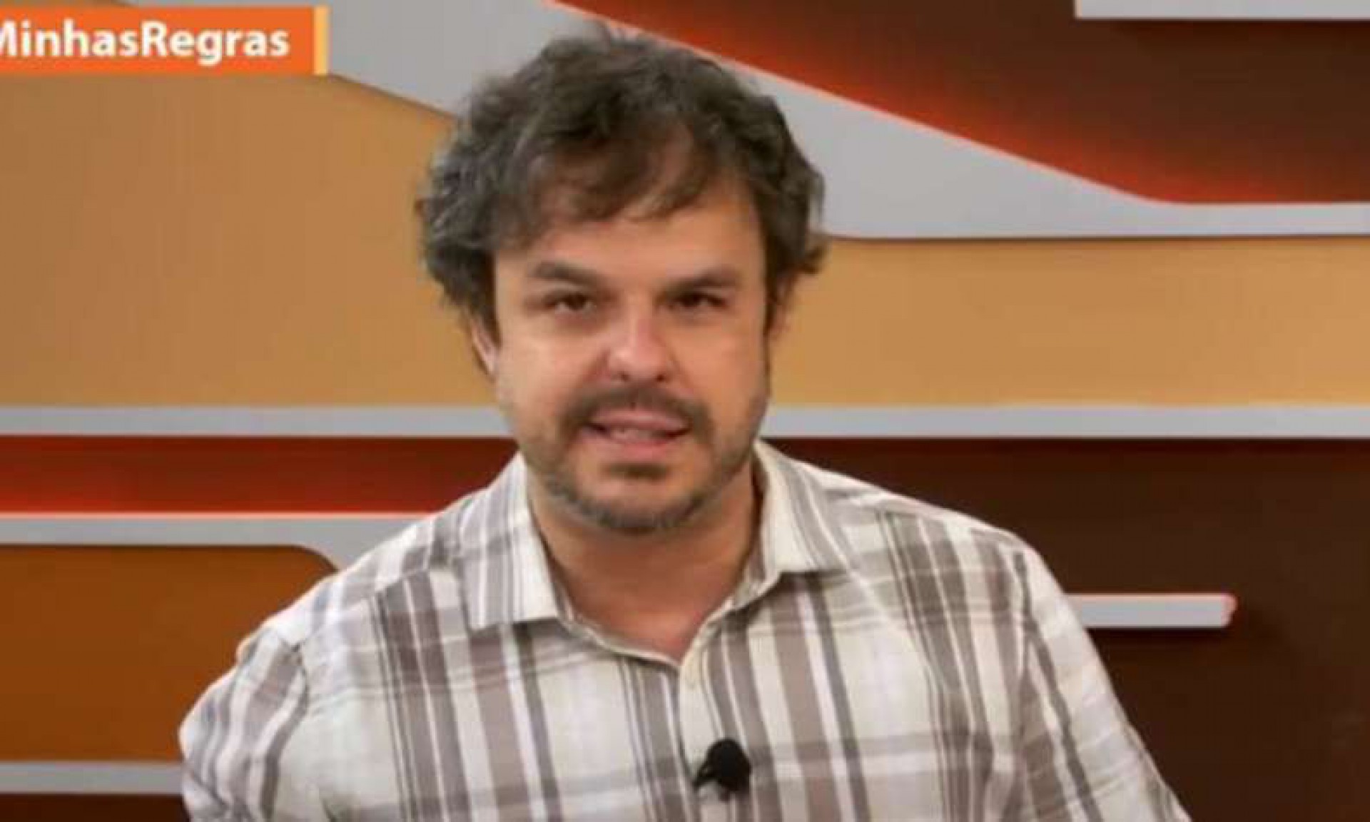 Ao vivo, Adrilles revela tamanho do pênis - Reprodução