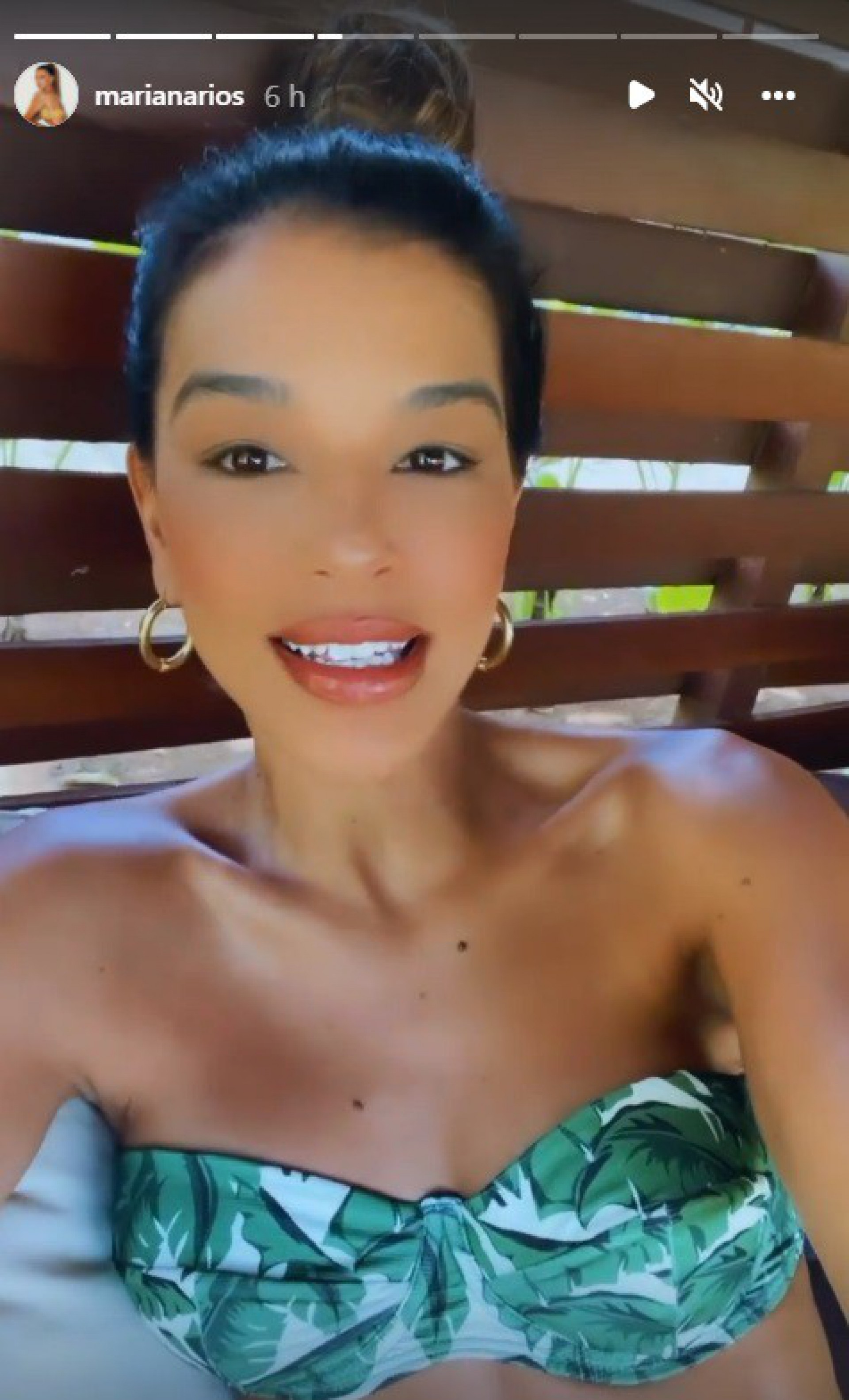 Mariana Rios - reprodução de vídeo