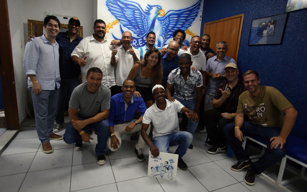 Rio,08/01/2022-MADUREIRA,quadra da Portela, Feijoada da Portela, grupo de samba de Sao Paulo, Gloria ao Samba fez homenagem ao Mestre Monarco. Na foto. grupo Gloria ao Samba.Foto: Cleber Mendes/Agência O Dia