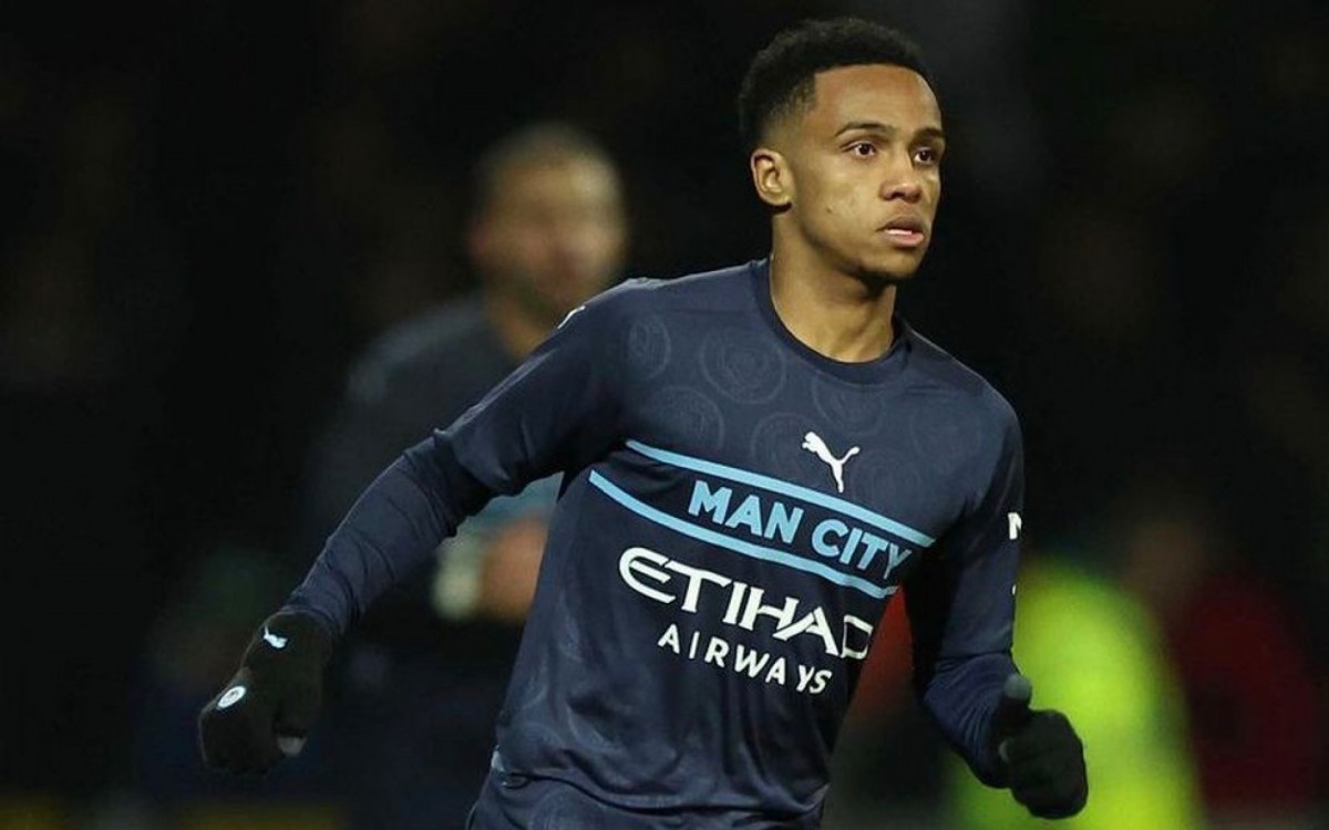 Ex-Fluminense, Kayky estreia no profissional do Manchester City