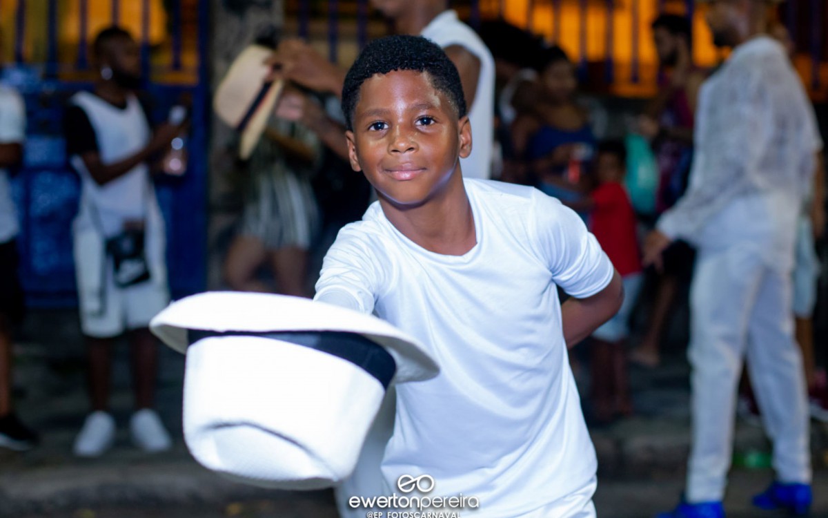 Carnavalesco Paulo Barros j&aacute; foi campe&atilde;o de quatro desfiles do Grupo Especial no Rio de Janeiro