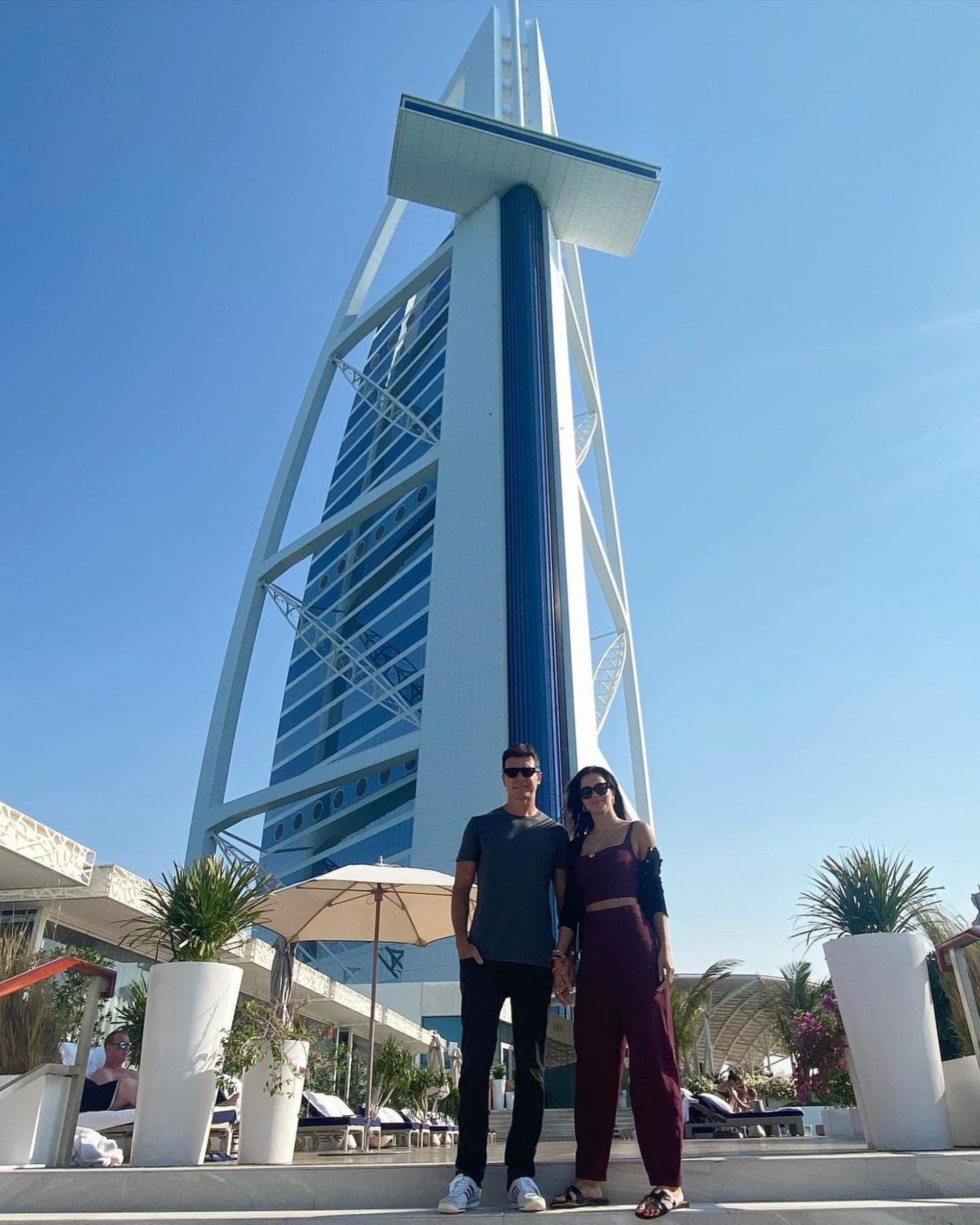 Rodrigo Faro curte férias em Dubai com a esposa, Vera Viel, e as filhas, Clara, Maria e Helena - Reprodução/Instagram