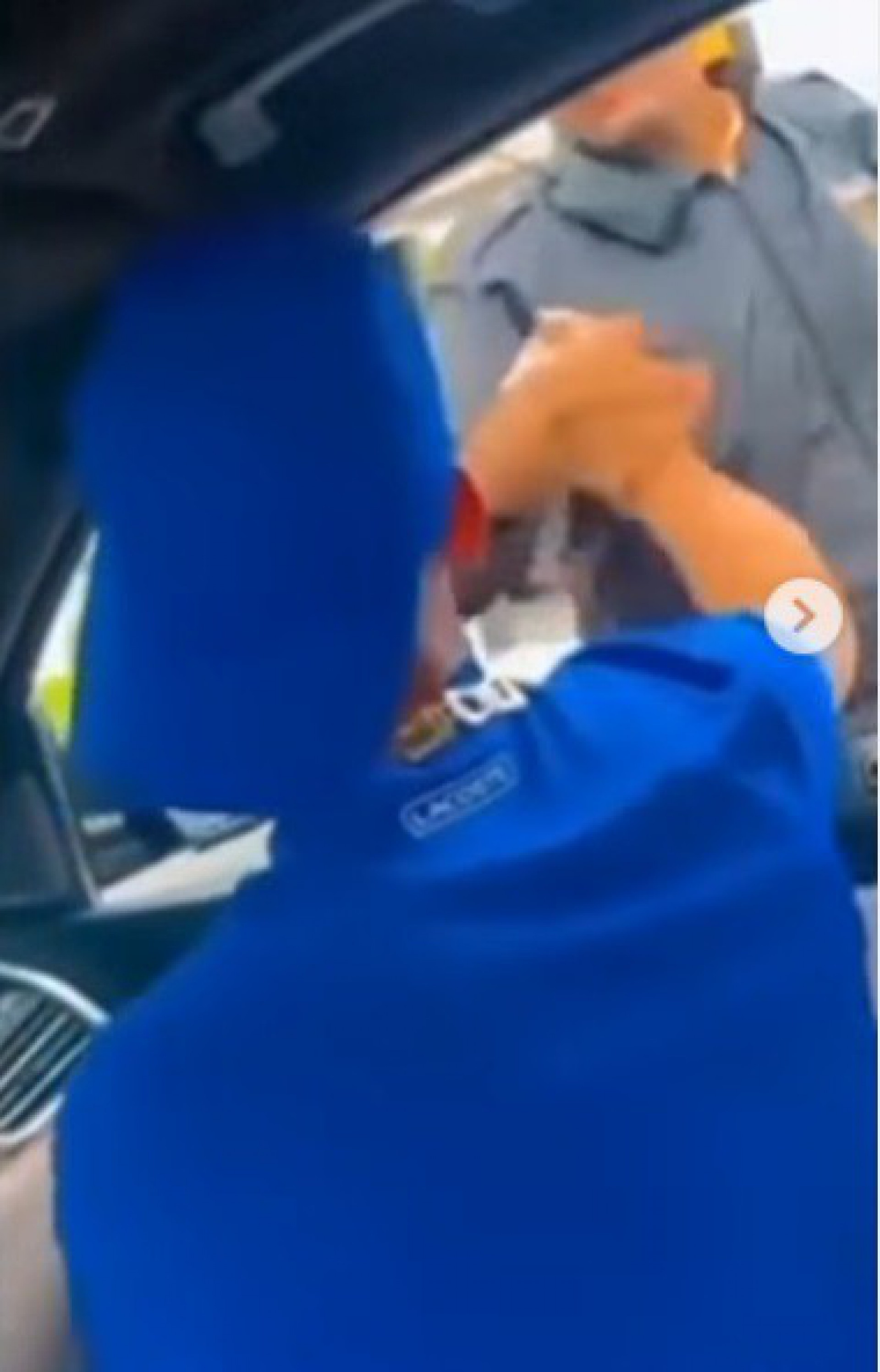 MC Poze dá dinheiro a funcionários em condomínio e segurança acaba sendo demitido - Reprodução do Instagram