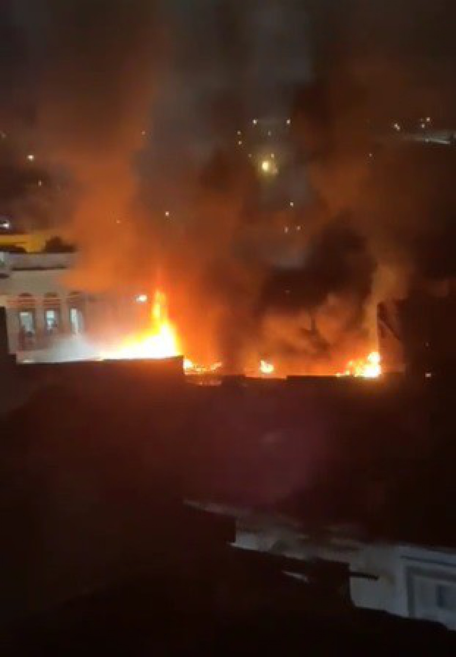 Incêndio atinge loja no Catumbi - Redes Sociais