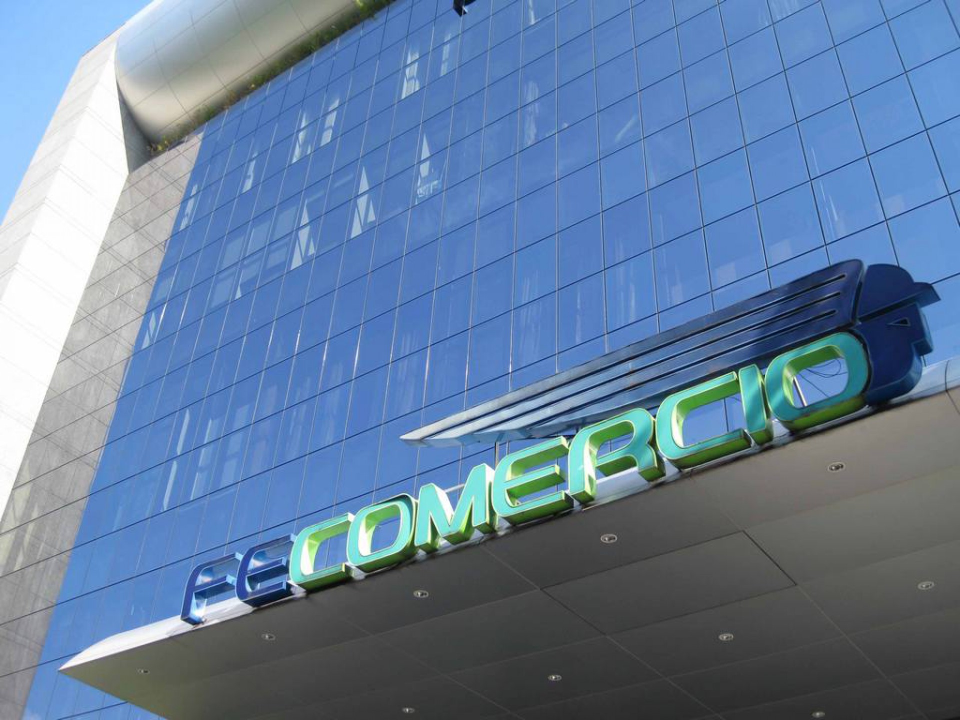 Em audiência na Câmara, FecomercioSP alega que fim da escala 6x1 vai custar 1,5% do PIB