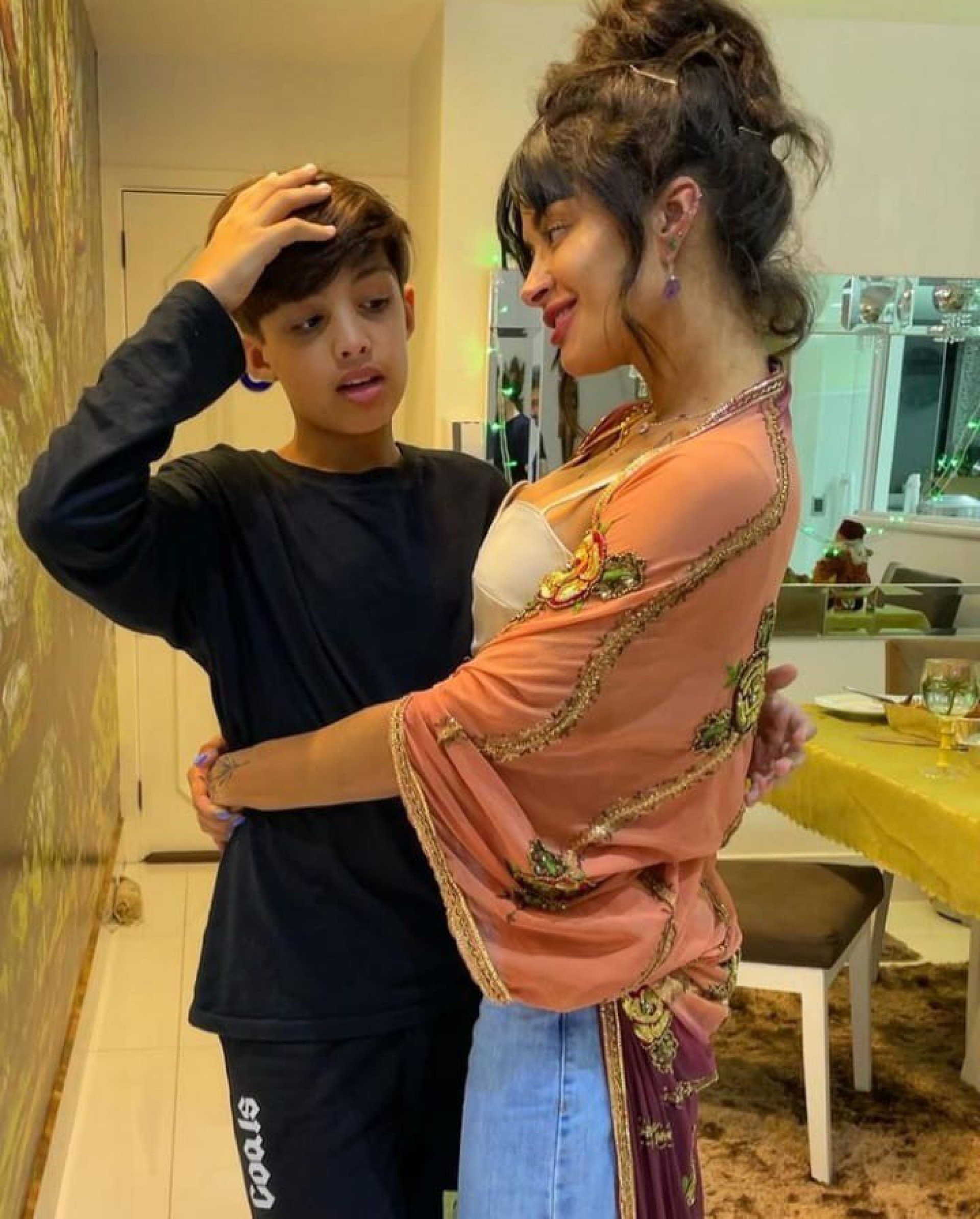 Aline Campos e o filho, Nathan - Reprodução/Instagram