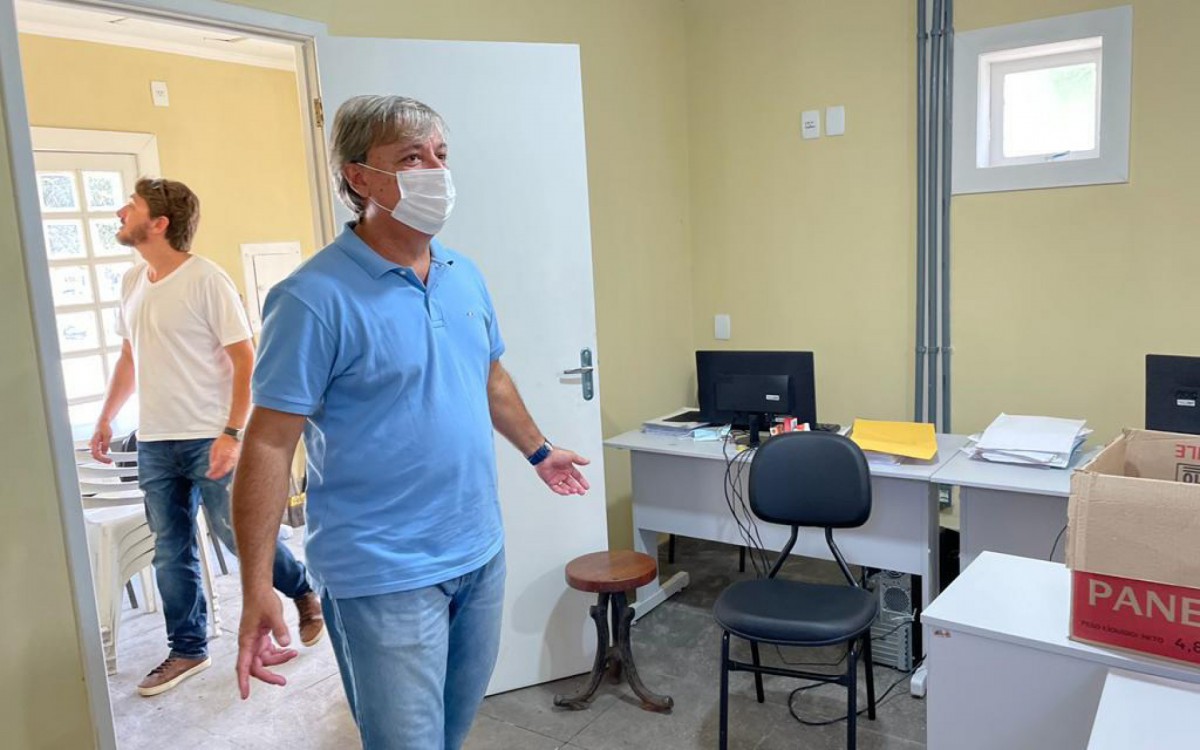 Decreto em B&uacute;zios obriga testagem de foli&otilde;es em festas privadas
