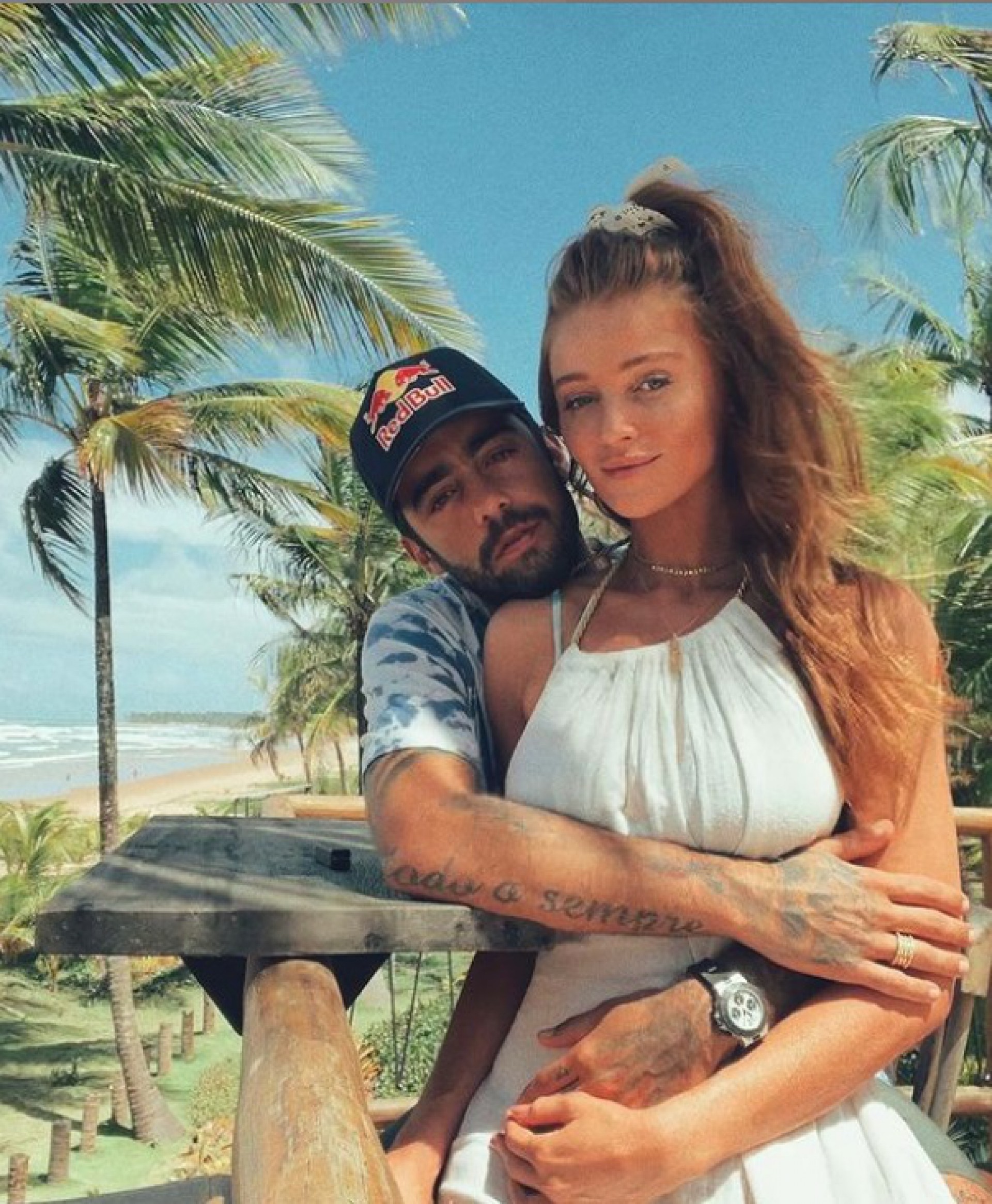 Pedro Scooby e a esposa - reprodução do instagram