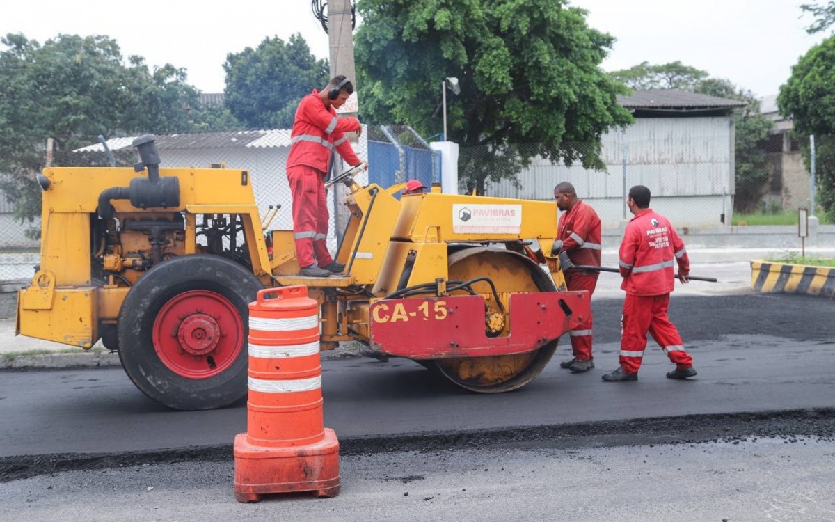 A popula&ccedil;&atilde;o pode enviar mensagem via WhatsApp 99973-4333 ou disque-servi&ccedil;os p&uacute;blicos 3752-3852, para solicita&ccedil;&otilde;es de servi&ccedil;os