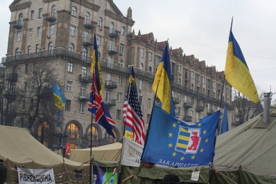 Ucrânia tenta amenizar risco de invasão russa após advertência de Washington