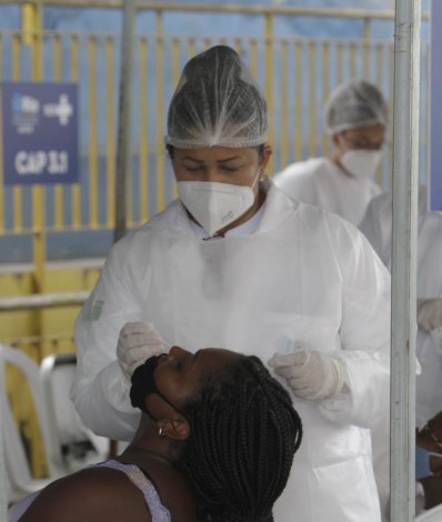 Posto de Testagem GREIP-Penha tem movimentação tranquila na manhã deste domingo (16) - Marcos Porto/Agência O Dia