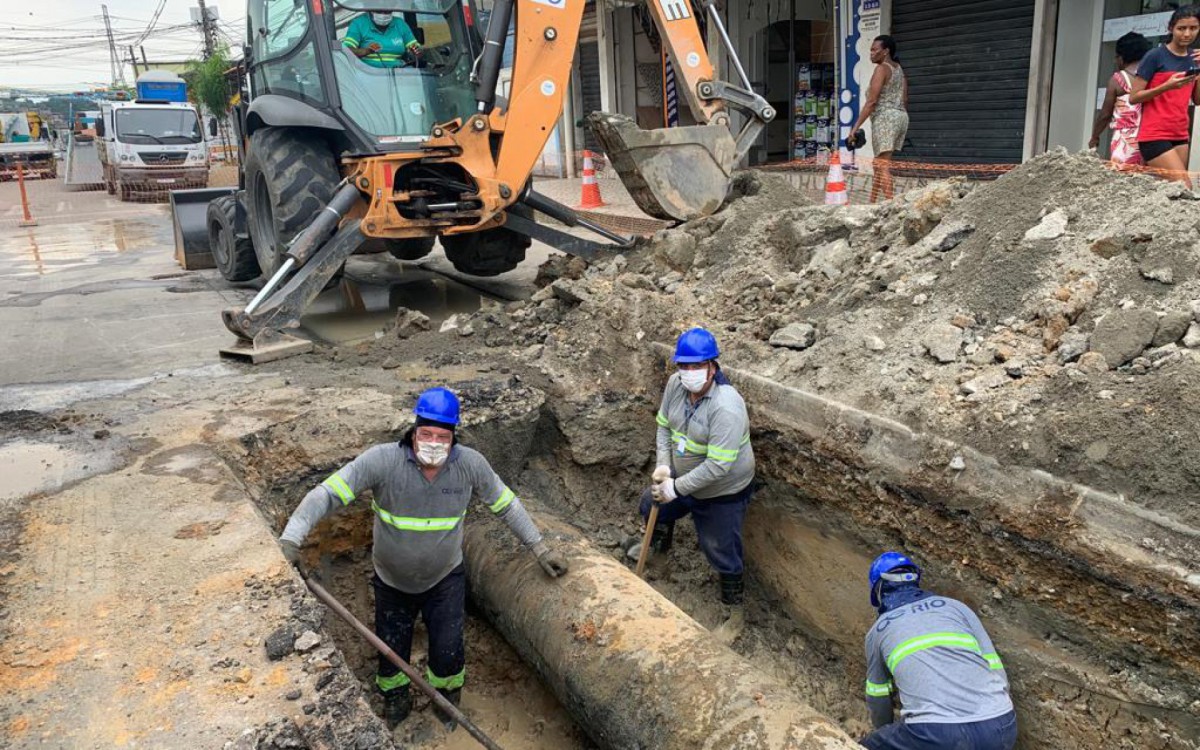 &Aacute;guas do Rio faz manobra para melhorar abastecimento de &aacute;gua em Caxias