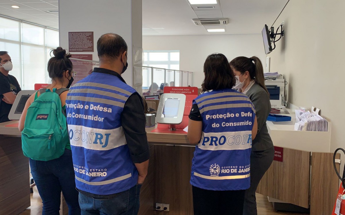 Den&uacute;ncias de aumentos desproporcionais e atraso na entrega dos exames ser&atilde;o investigados