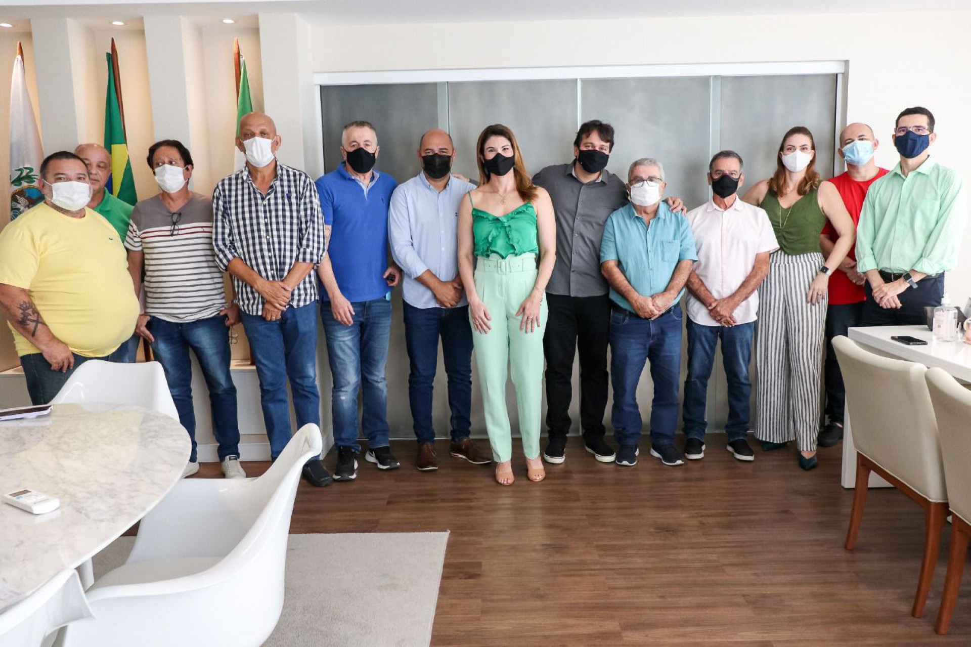 Anderson Moura tomou posse prestigiado com a presen&ccedil;a de todos os secret&aacute;rios. O prest&iacute;gio parece que durou pouco - Divulga&ccedil;&atilde;o 