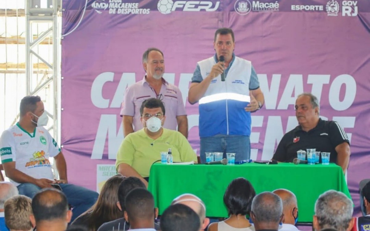 Na parte externa da carreta, o p&uacute;blico pode praticar atividades esportivas amadoras; participar de cl&iacute;nicas com atletas e ex-atletas e de oficinas com cartilhas educativas de diversas modalidades