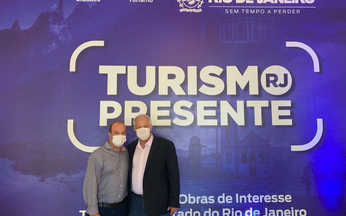 Prefeito participou nessa terça-feira (18), no Palácio Guanabara, no Rio de Janeiro, do lançamento do Programa Estadual Turismo Presente. - Foto: Divulgação. 