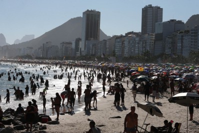 Orla do Rio recebe ação para limpeza nas praias