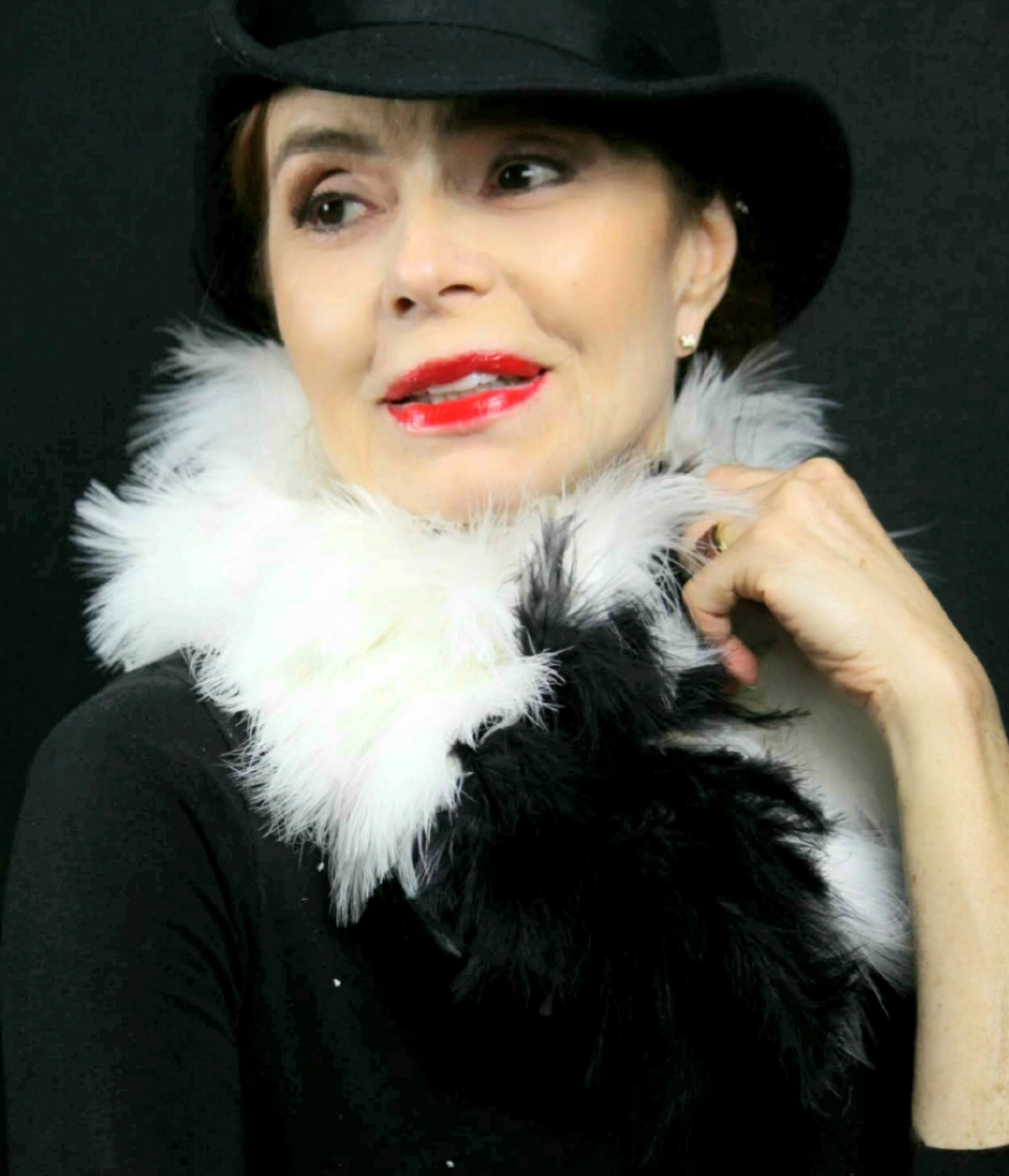 O &Atilde;&ordm;ltimo trabalho da atriz foi em 2019, na novela "Amor sem Igual", da Record TV - Fernando Ocazione