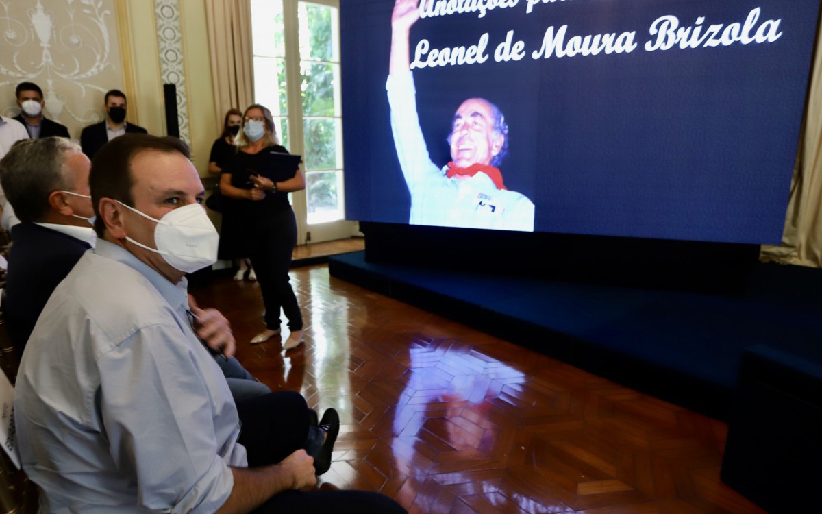 Prefeito Eduardo Paes participa do lan&ccedil;amento das comemora&ccedil;&otilde;es pelo centen&aacute;rio de Leonel Brizola
