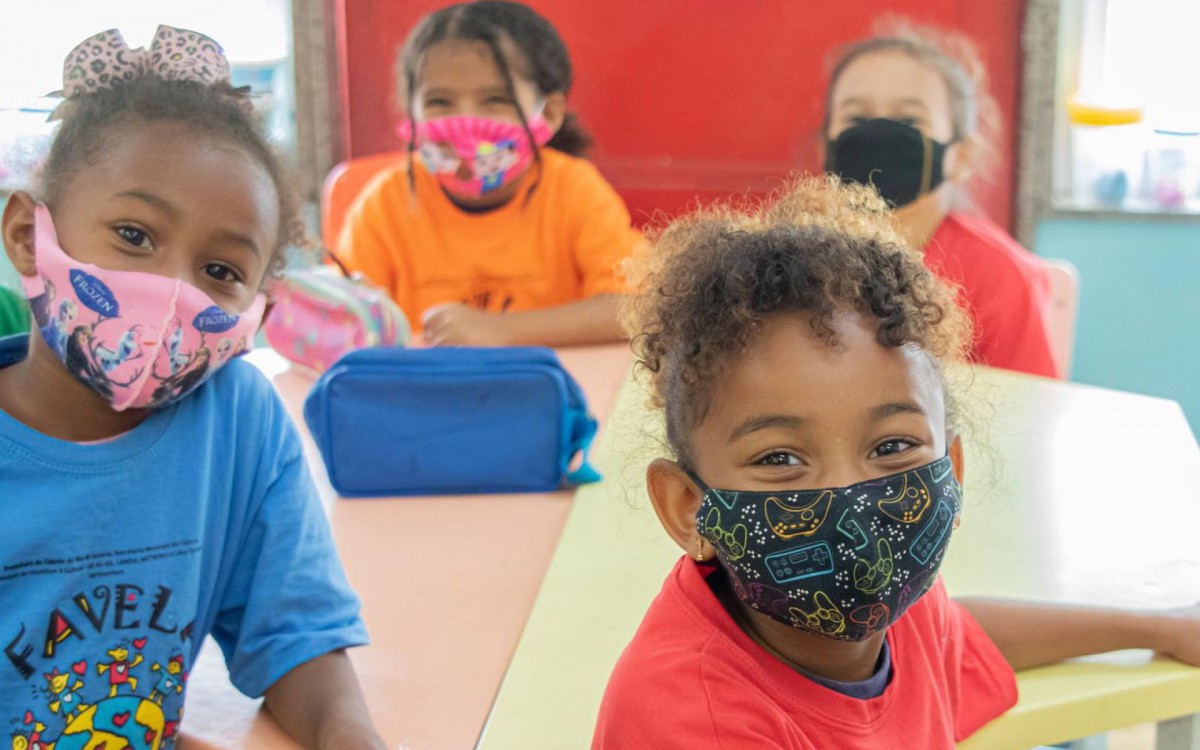 Foco são crianças e adolescentes de 02 anos a 18 anos e o único pré-requisito é estarem estudando - Divulgação