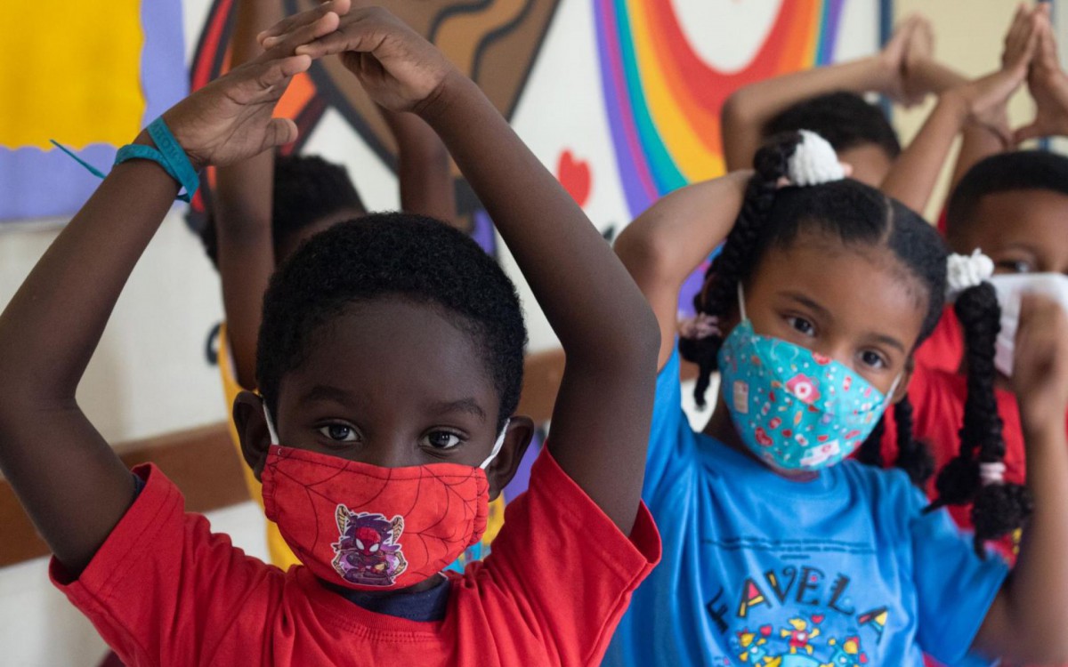 Crianças e jovens de Acari, Caju e Cidade de Deus já podem se matricular em atividades artísticas gratuitas - Divulgação