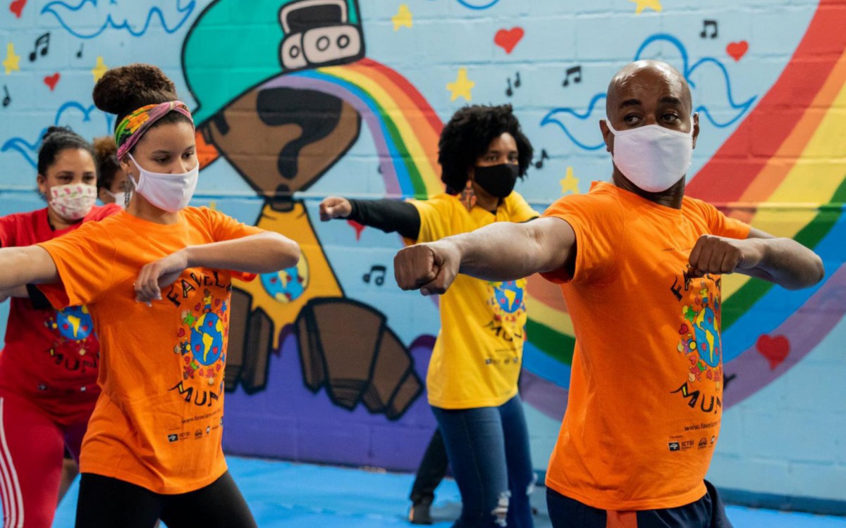 Projeto já beneficiou mais de 11 mil pessoas, cerca de 7 mil alunos foram de crianças a partir de 2 anos - Divulgação