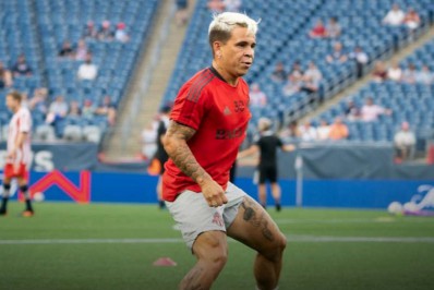 Especulado no Flamengo, meia-atacante é anunciado em clube do México