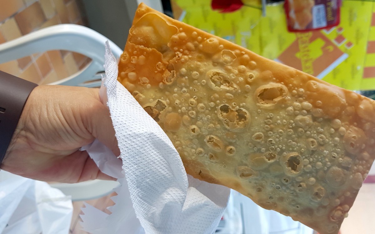 Segundo especialista, pastel &eacute; uma op&ccedil;&atilde;o mais segura na hora de matar a fome