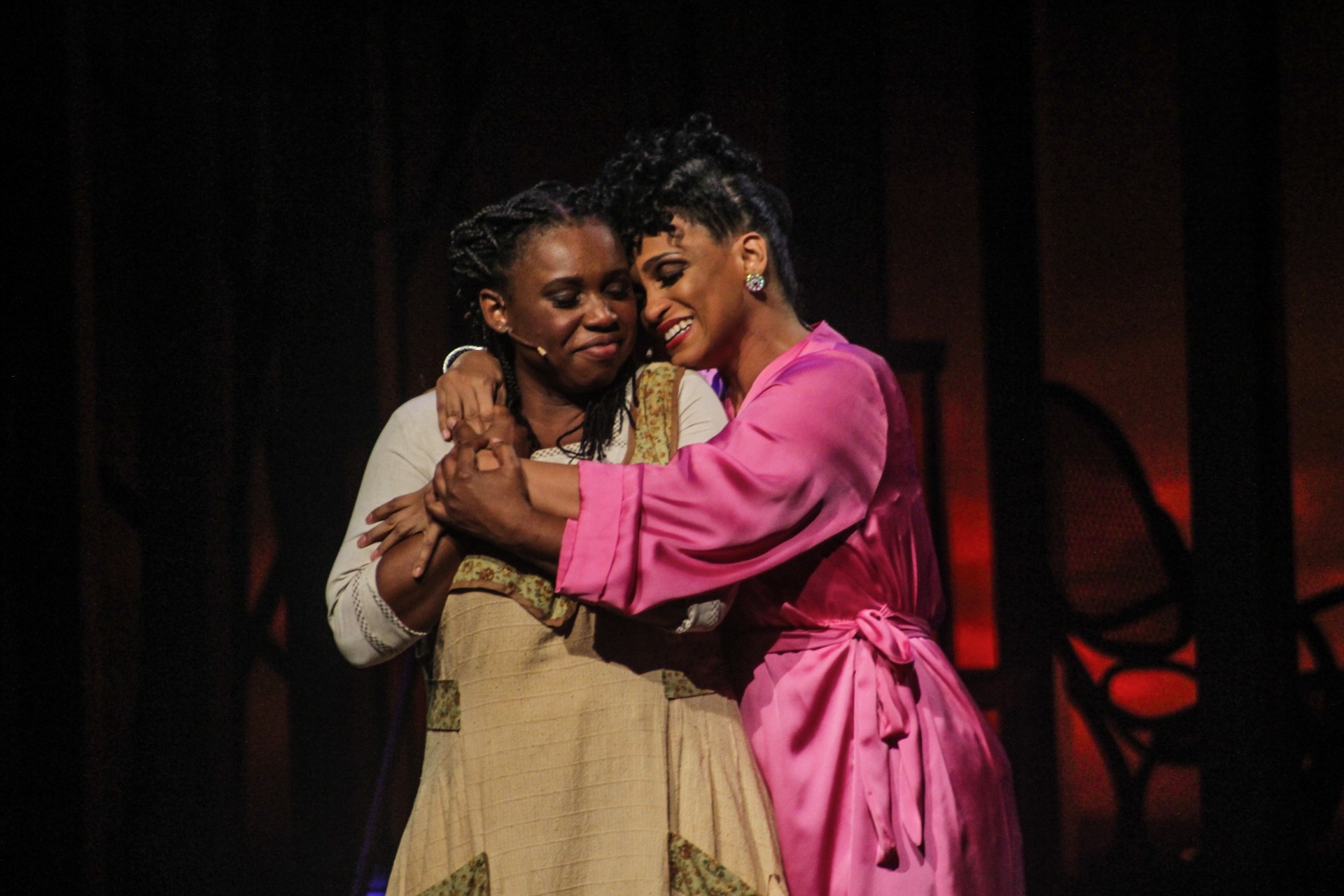 Trecho do musical 'A Cor Púrpura', adaptado no Brasil por Artur Xexéo - Rafael Nogueira