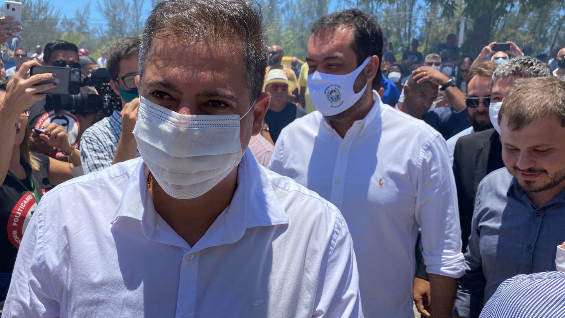 Serginho em destaque com Castro atr&aacute;s: Serginho &eacute; um irm&atilde;o, disse Castro em discurso.  - Renata Cristiane 