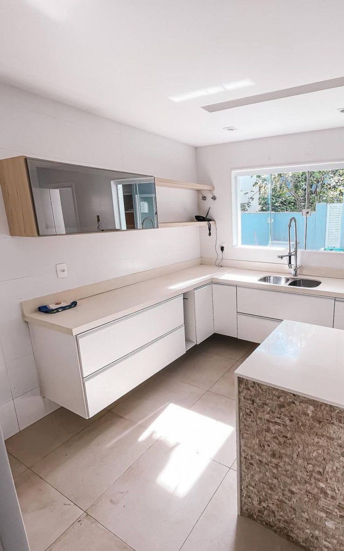 Mans&atilde;o de Camilla de Lucas no Rio de Janeiro