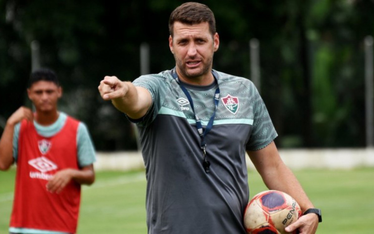 T&eacute;cnico Eduardo Oliveira