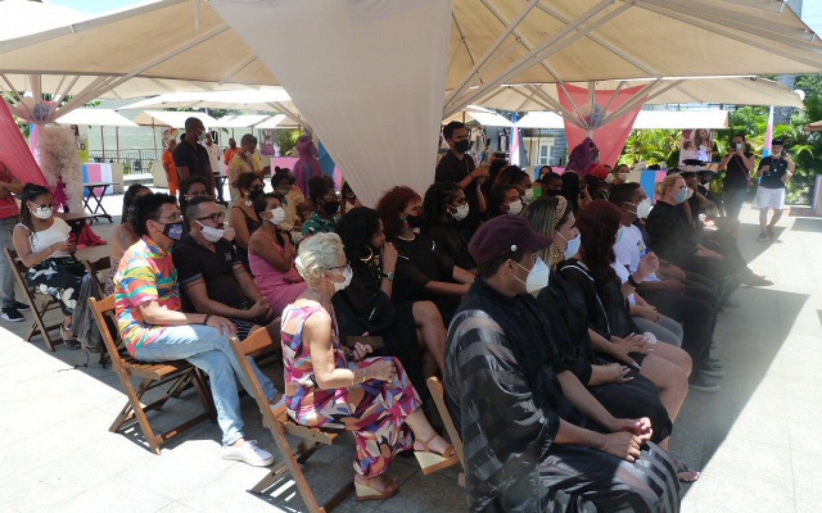 Secretaria da Mulher forma 29 empreendedoras Trans