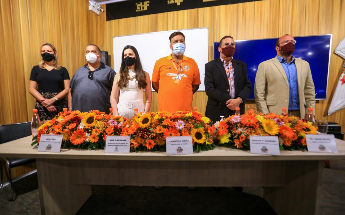 Os participantes debateram o fluxo de aten&ccedil;&atilde;o aos paciente oncol&oacute;gico na sa&uacute;de b&aacute;sica