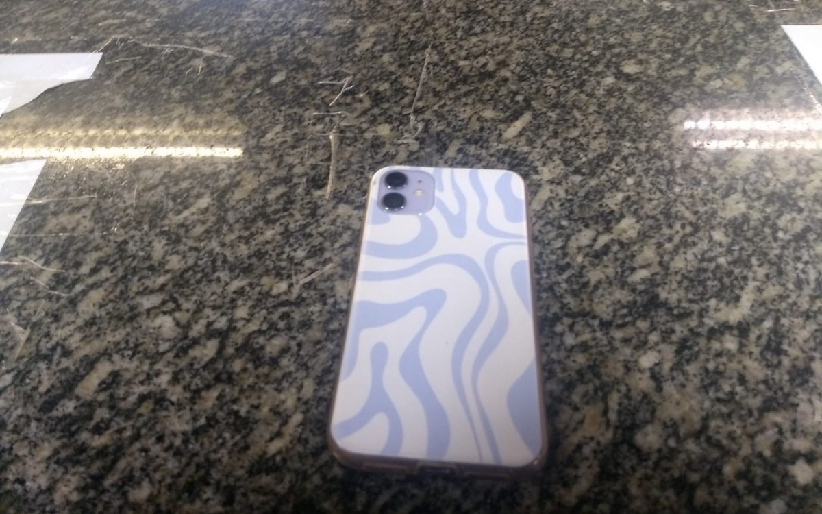 Celular de mulher furtado na orla do Leblon, Zona sul do Rio