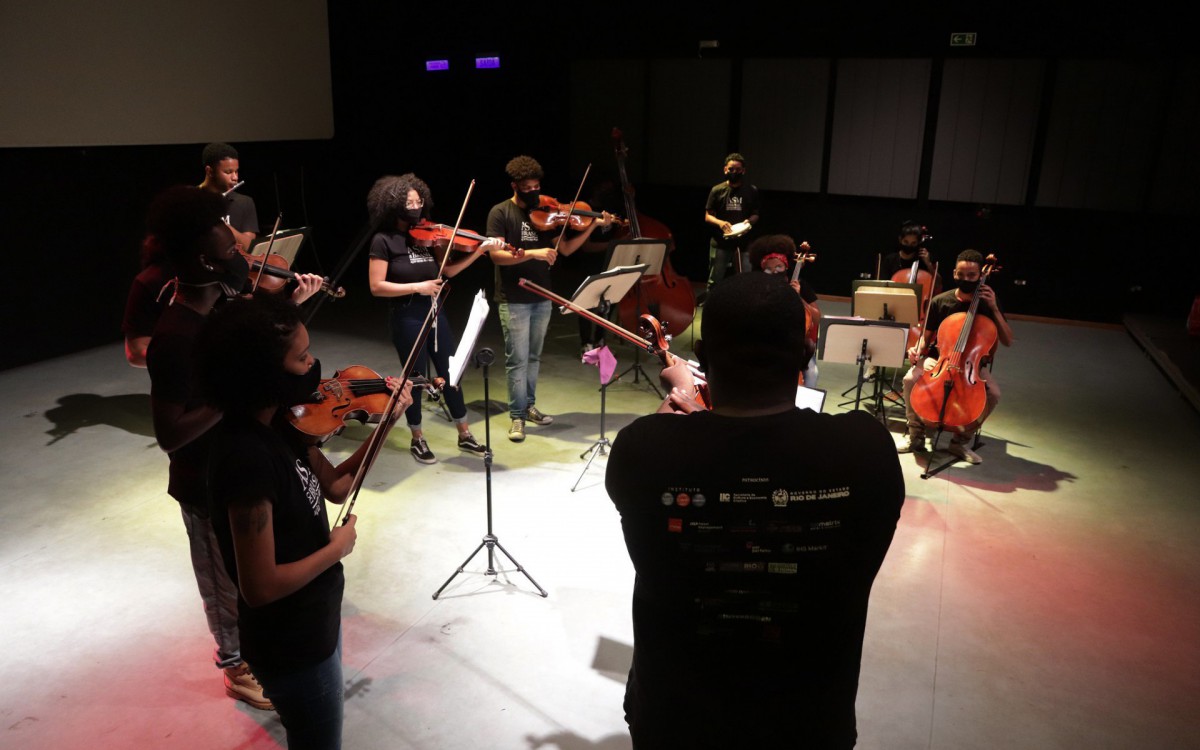 Orquestra da Biblioteca Parque de Manguinhos abrirá novas vagas para formação de música - LEONARDO FERRAZ