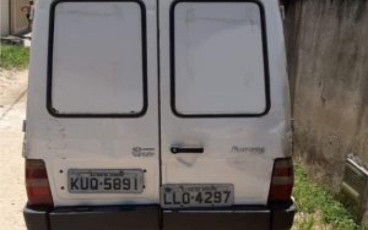 O autom&oacute;vel foi encaminhado para a 118&ordf; Delegacia de Pol&iacute;cia (118&ordf; DP)