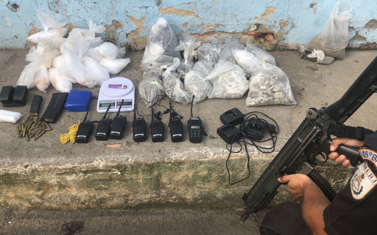 PM apreendeu tr&ecirc;s pistolas