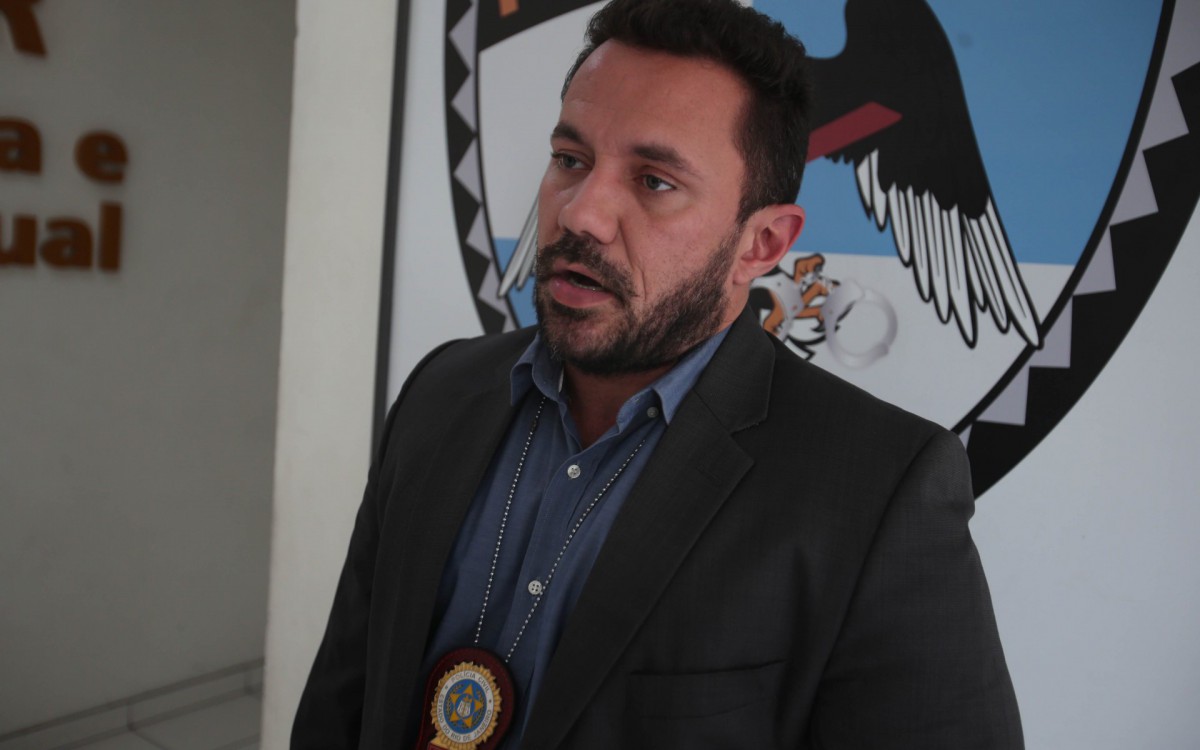 Rio,27/01/2022-JACAREZINHO, Cidade da Policia, Jerominho e preso na Zona Oeste do Rio. Na foto. Delegado Mauro Cezar titular da Polinter.Foto: Cleber Mendes/Ag&ecirc;ncia O Dia      