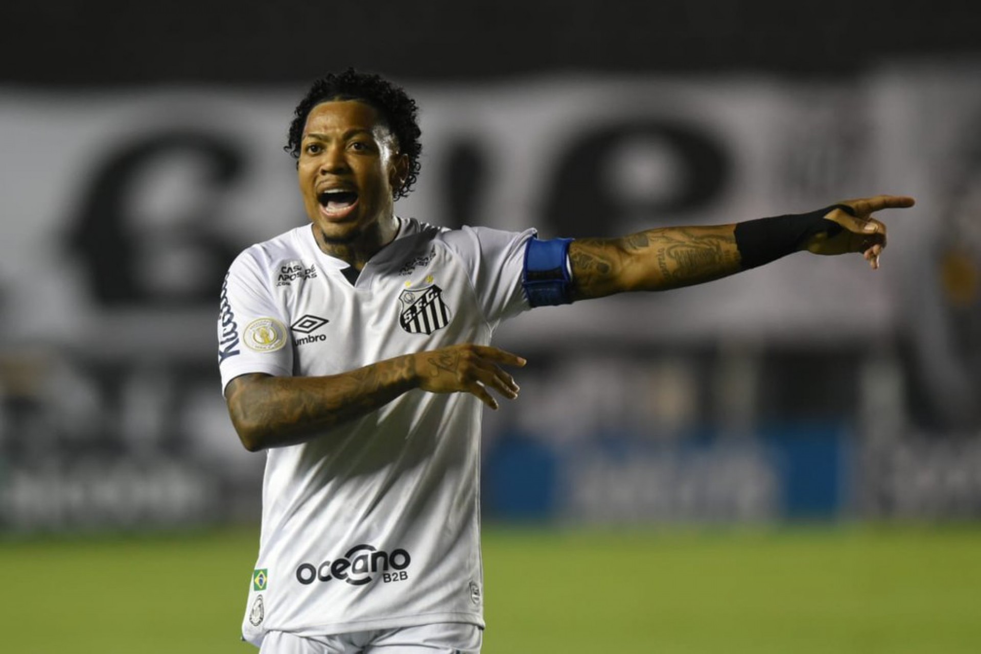 Santos acredita que concluirá venda de Marinho ao Flamengo nos próximos dias