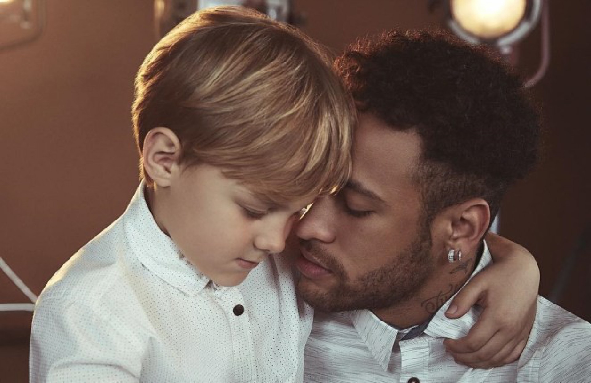 Neymar com o filho, Davi Lucca - Reprodução: Web