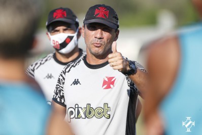 Zé Ricardo celebra estreia do Vasco: 'Não esperava um resultado como esse'