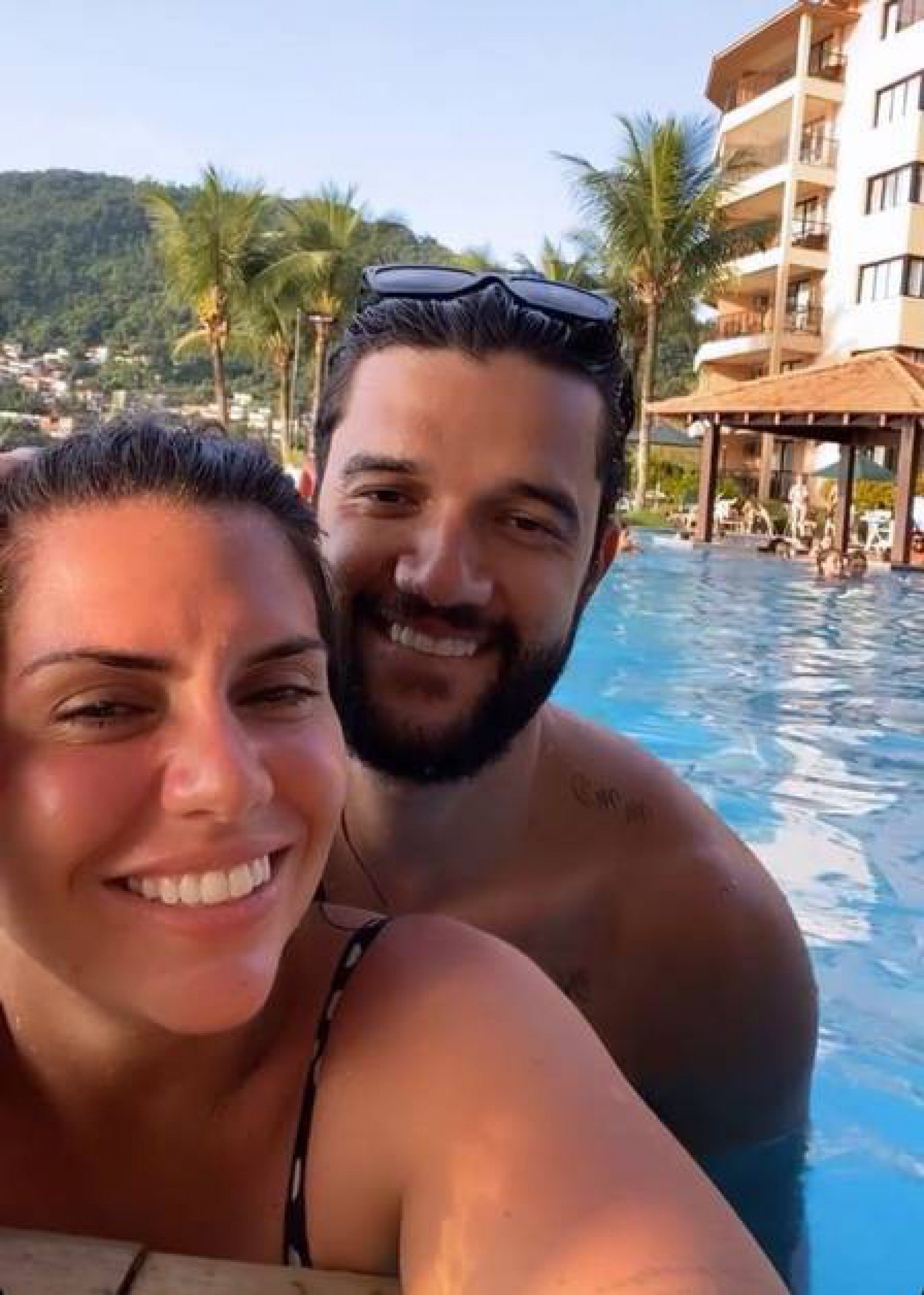 Viúva de Tom Veiga, Cybelle Herminio posa com novo nnamorado - Reprodução/Instagram