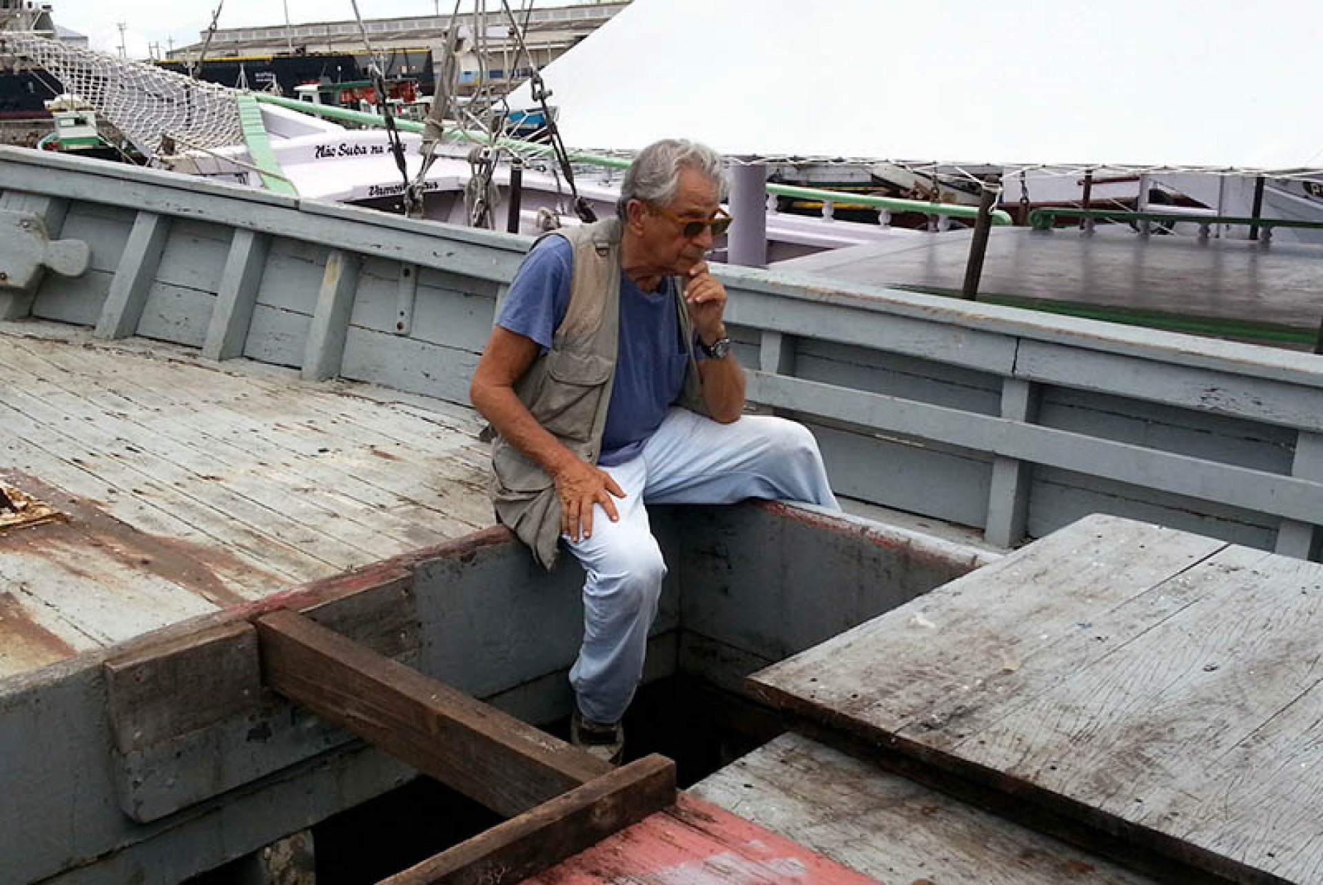 Em 2013, Fernndo Gabeira gravou um programa para a TV a cabo &agrave; bordo da Tenente Loretti - Foto: Arquivo PMAR