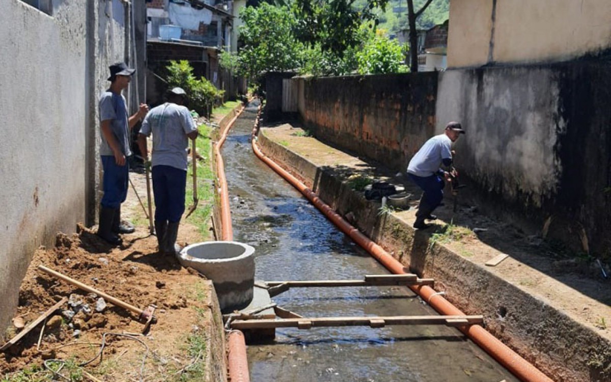 A construção de redes no canal existentes vai evitar que o esgoto sea jogado diretamente no mar