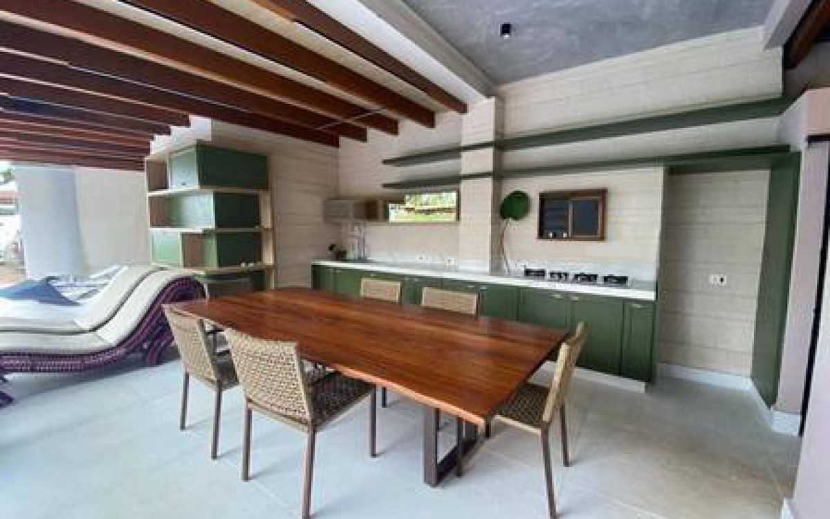 Mansão em que Gabriel Medina viveu com Yasmin Brunet é colocada à venda por R$ 8 milhões