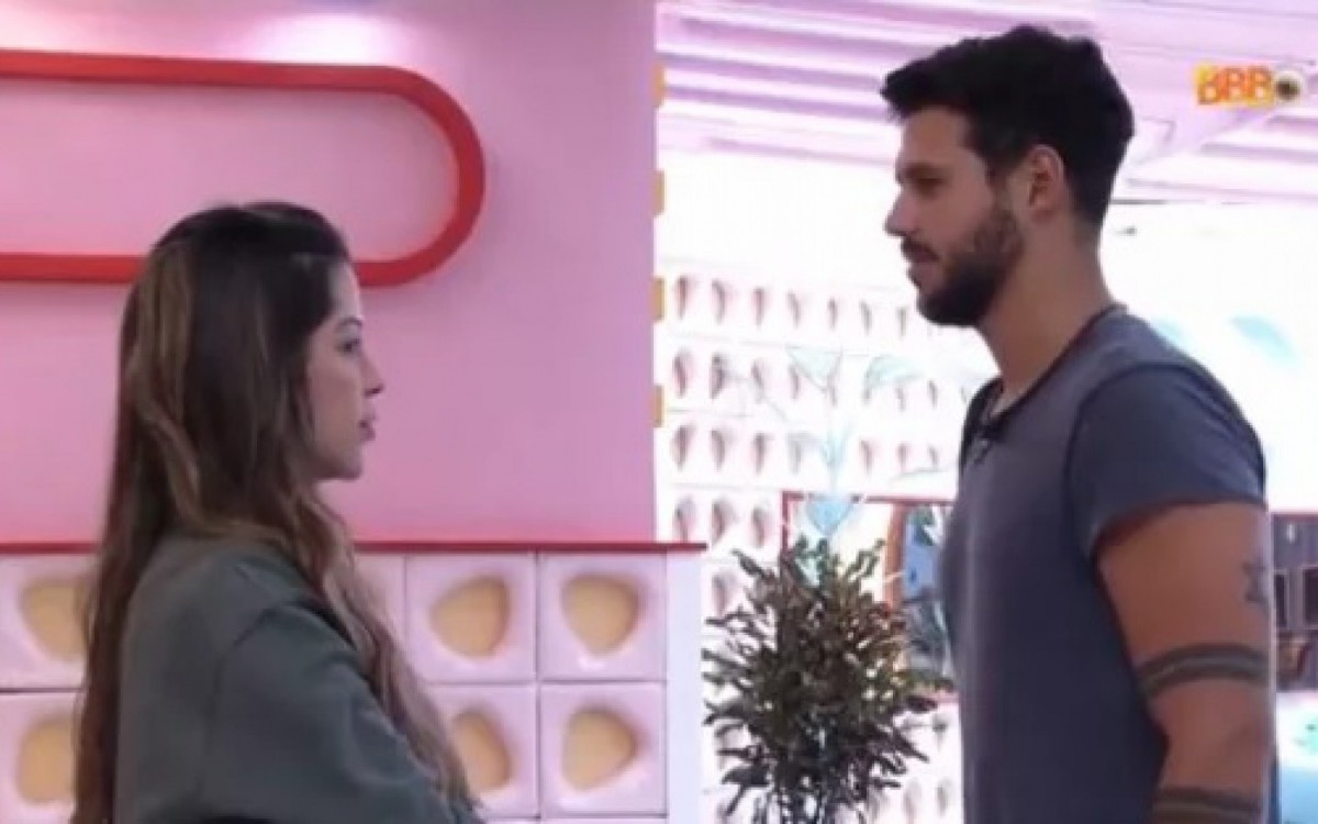 Rodrigo e Laís conversam sobre possível indicação do líder - Reprodução