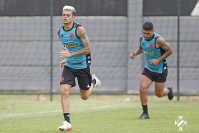 Vasco enfrenta o Boavista neste sábado com Gabriel Pec em busca de afirmação
